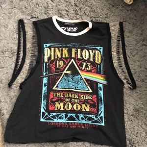 Pink Floyd Band tee with slim chain sleeves